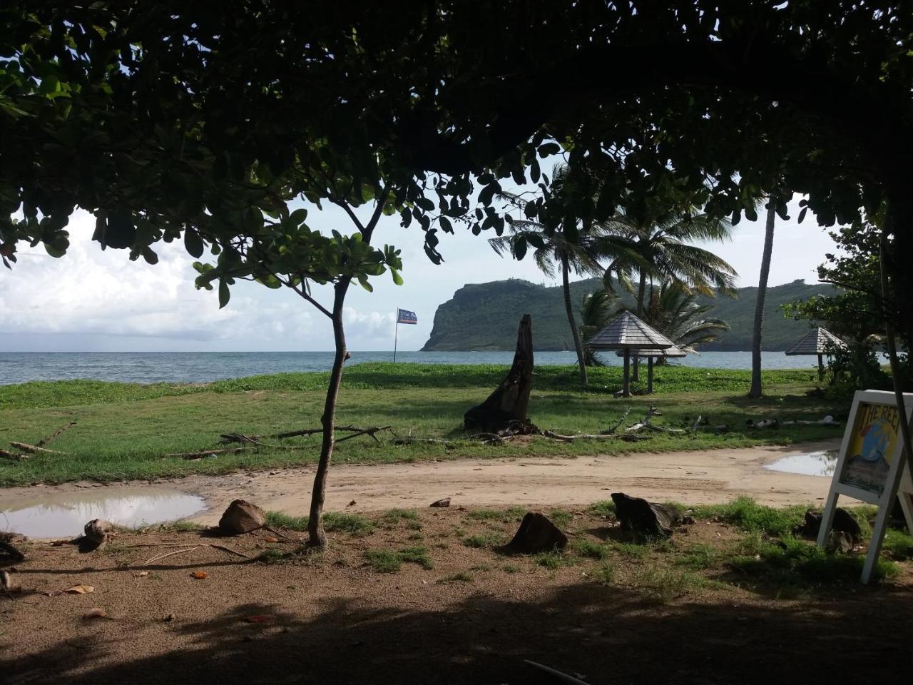 The Reef Beach Huts Vieux Fort Exterior foto